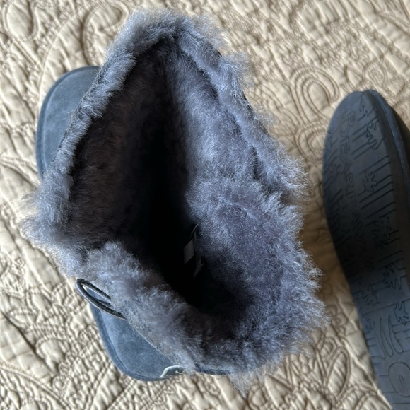 Bearpaw Boots - Picture 7 of 9